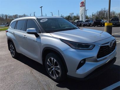 Used 2021 Toyota Highlander XLE
