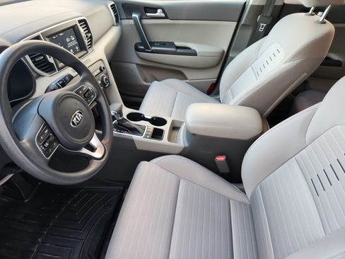 Used 2019 Kia Sportage LX w/ LX Popular Package image 19