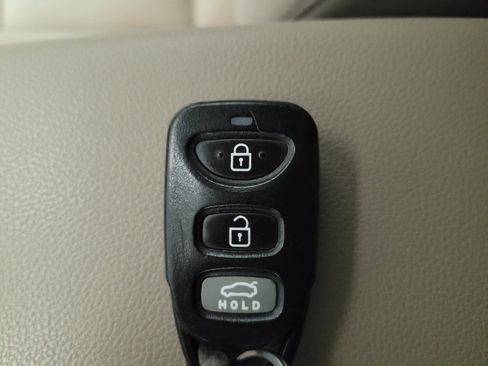 Used 2018 Hyundai Elantra SEL FWD image 32