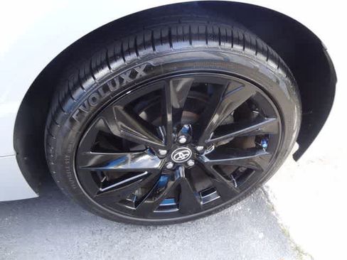Used 2021 Toyota Corolla SE w/ Carpet Mat Package (TMS) FWD image 19