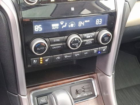 Certified 2022 Subaru Ascent Touring image 17