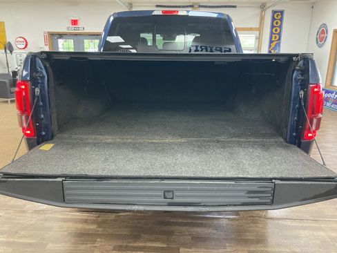 Used 2016 Ford F150 Platinum w/ Equipment Group 701A Luxury AWD/4WD image 17