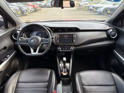 Used 2020 Nissan Kicks SR w/ SR Premium Package FWD image 26