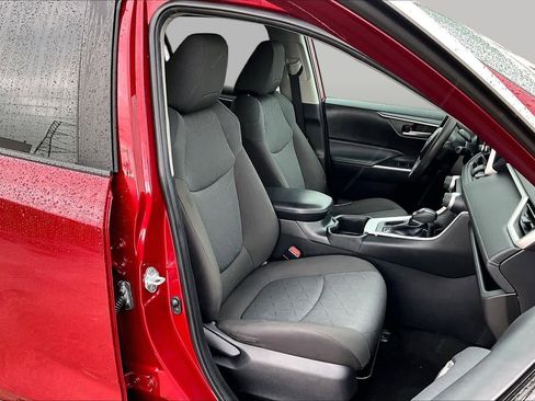 Used 2023 Toyota RAV4 XLE w/ Convenience Package FWD image 9
