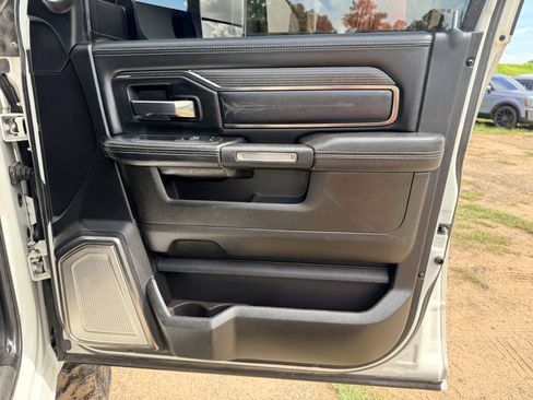 Used 2019 RAM 2500 Limited AWD/4WD image 35