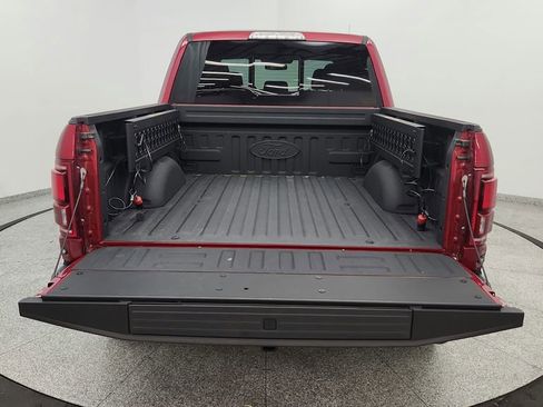 Used 2017 Ford F150 Raptor w/ Equipment Group 802A Luxury AWD/4WD image 17