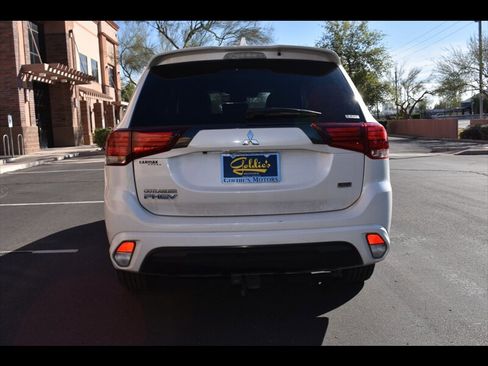 Used 2021 Mitsubishi Outlander GT image 9