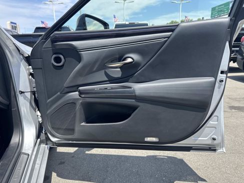 Used 2020 Lexus ES 350 w/ Accessory Package FWD image 31