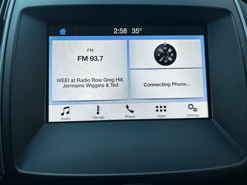 Used 2016 Ford Edge SE image 28