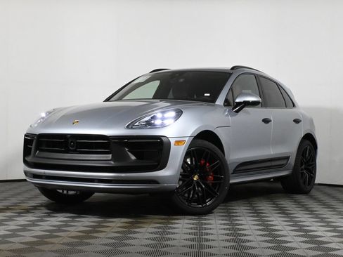 Used 2026 Porsche Macan GTS AWD/4WD image 1