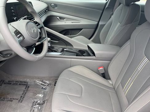 Used 2026 Hyundai Elantra Sport FWD image 30