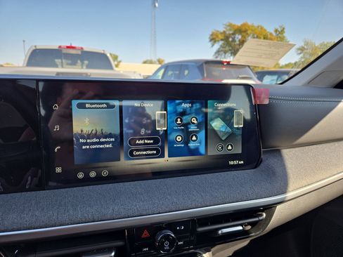 New 2026 Nissan Kicks SV image 23