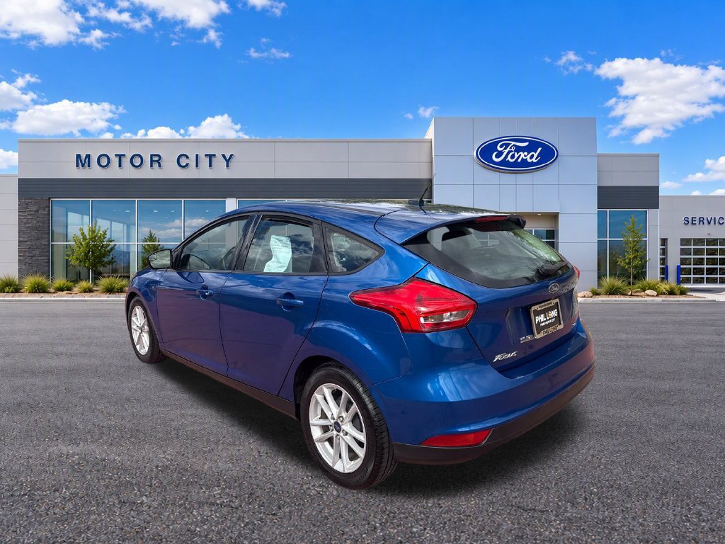 Used 2018 Ford Focus SE w/ Cold Weather Package FWD image 6
