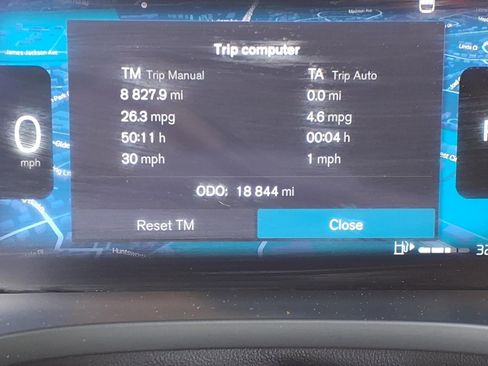 Certified 2023 Volvo XC60 B5 Plus FWD image 30