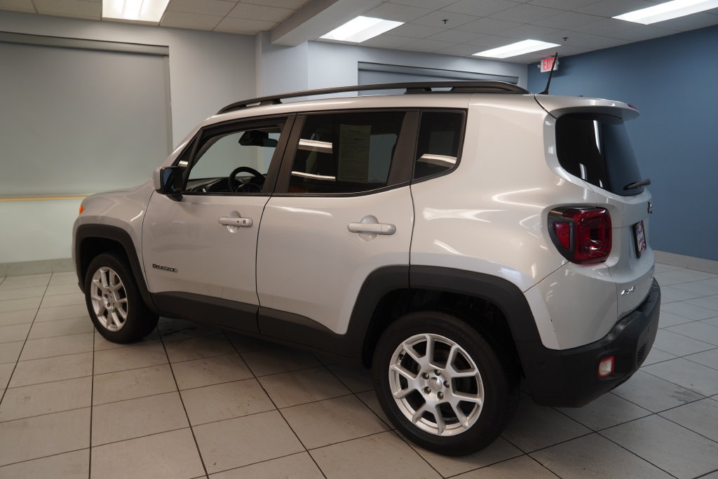 Used 2021 Jeep Renegade Latitude w/ Luxury Group I AWD/4WD image 6