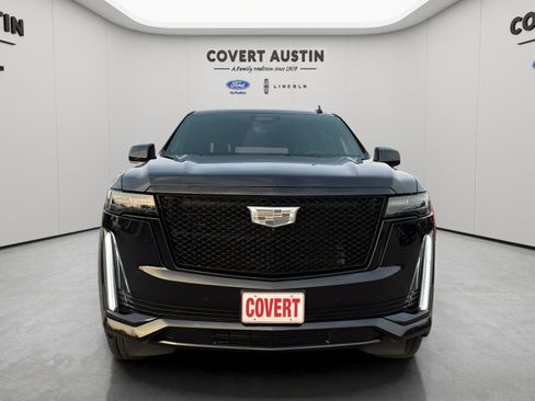 Used 2024 Cadillac Escalade ESV Sport Platinum w/ LPO, ONYX Package image 8