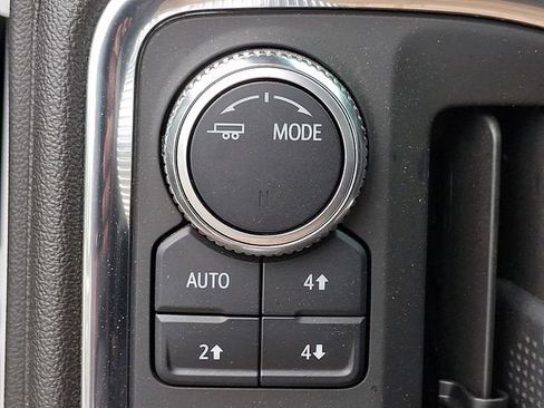 Used 2022 GMC Sierra 3500 Denali w/ Denali Ultimate Package AWD/4WD image 25