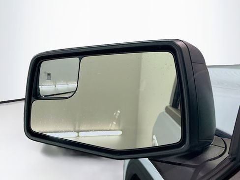 Used 2024 GMC Sierra 1500 Elevation image 16