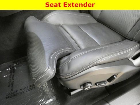 Used 2023 Volvo XC60 B5 Ultimate w/ Climate Package image 30