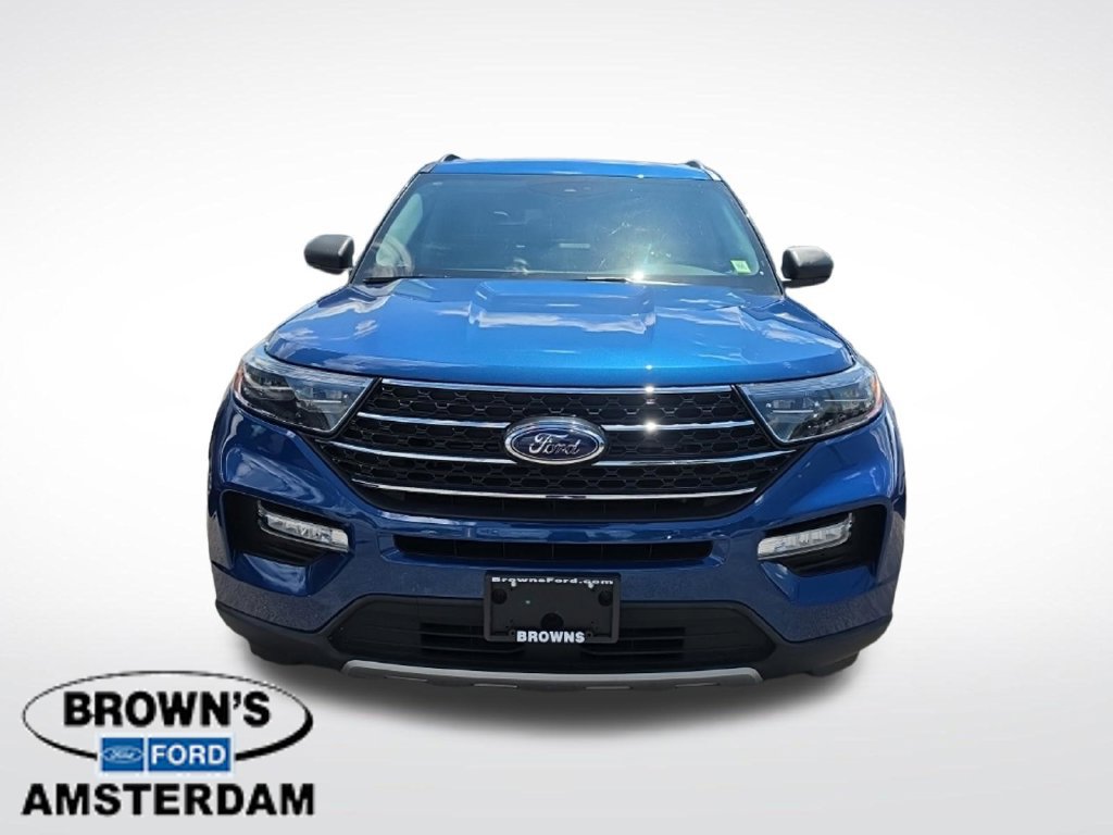 Used 2023 Ford Explorer XLT w/ Equipment Group 202A AWD/4WD image 3
