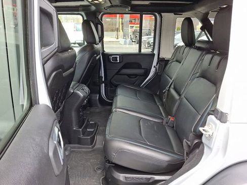 Used 2023 Jeep Wrangler Unlimited Rubicon 4xe w/ Steel Bumper Group image 10