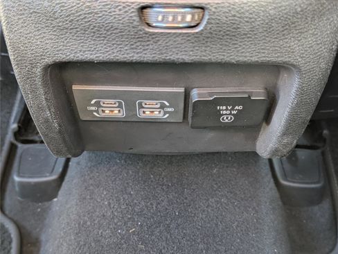 Used 2021 Jeep Cherokee Latitude Lux 80th Anniv w/ Quick Order Package 26U 80TH image 11