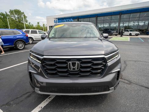 Certified 2025 Honda Pilot EX-L image 2