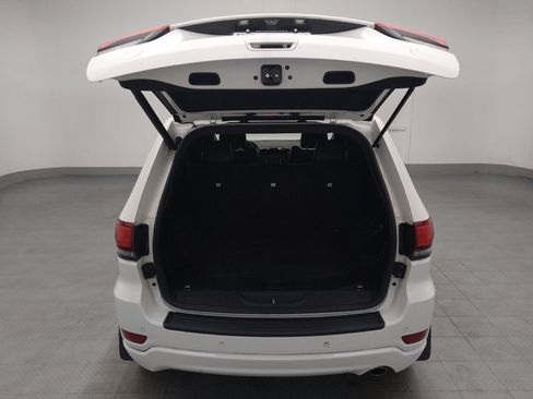 Used 2020 Jeep Grand Cherokee Altitude RWD image 29