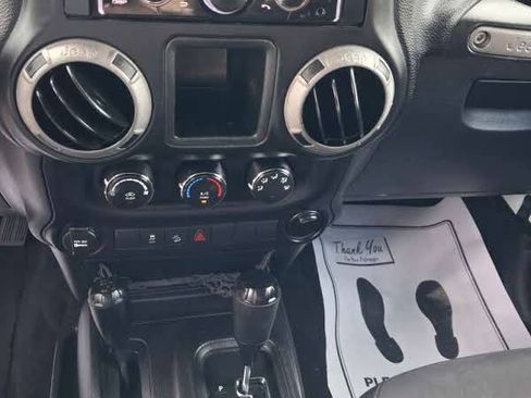 Used 2015 Jeep Wrangler Sport AWD/4WD image 11