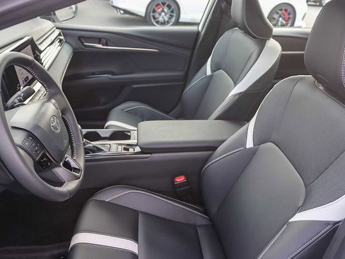 Used 2026 Toyota Camry SE image 16