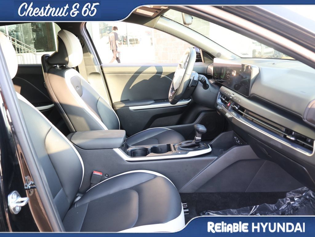 Used 2026 Kia K4 GT-Line FWD image 9