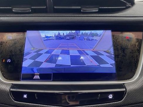 Used 2025 Cadillac XT5 Premium Luxury image 38