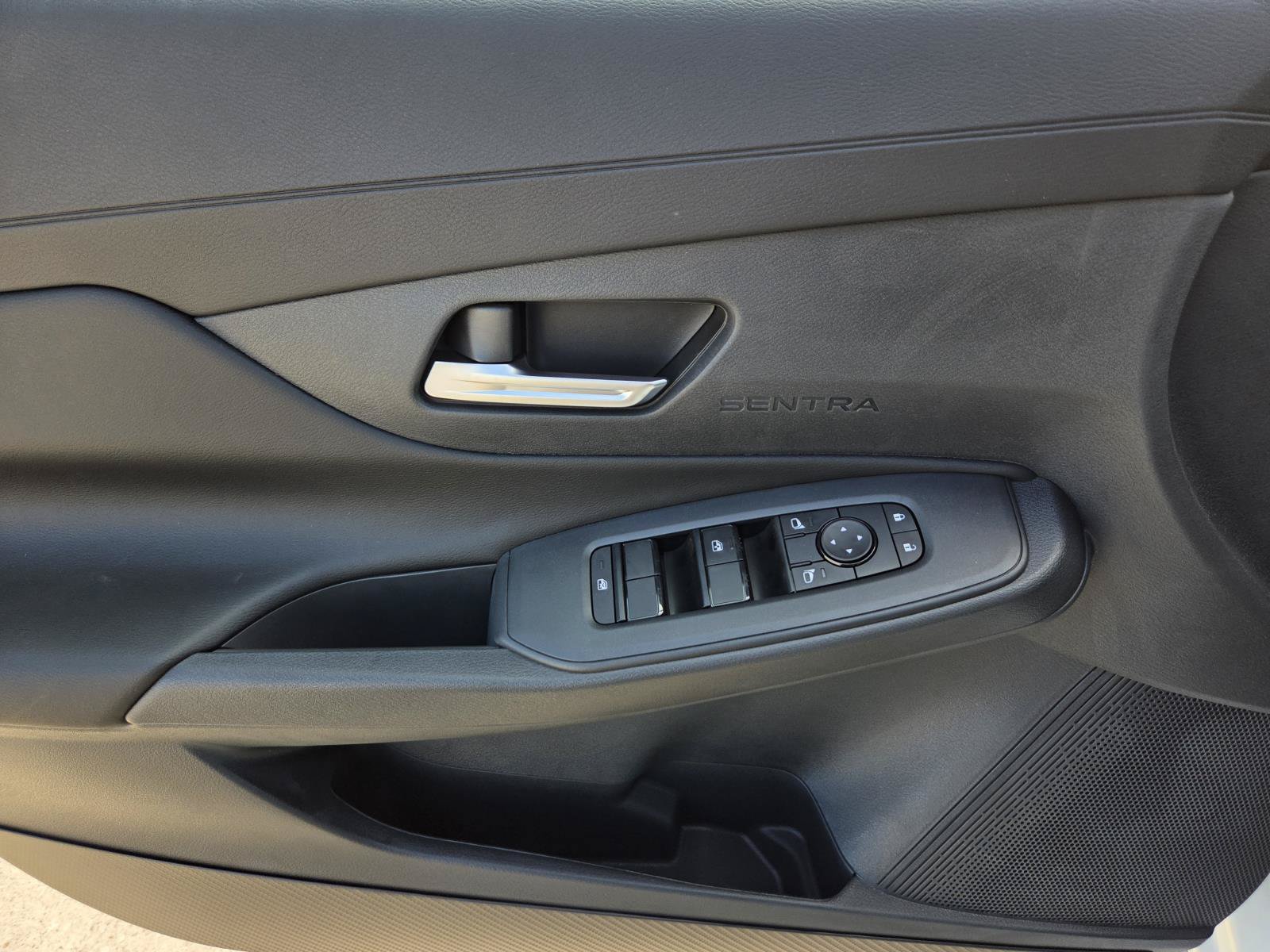 New 2027 Nissan Sentra SV FWD image 15