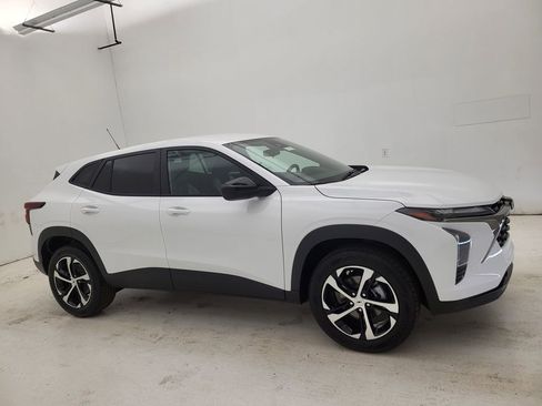 New 2026 Chevrolet Trax RS image 1