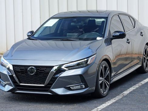 Used 2023 Nissan Sentra SR w/ SR Premium Package FWD image 43