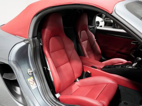 Used 2025 Porsche 718 Boxster GTS image 24
