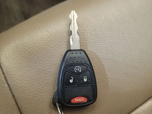 Used 2016 Jeep Patriot High Altitude FWD image 32