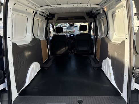Used 2023 Ford Transit Connect XL image 23