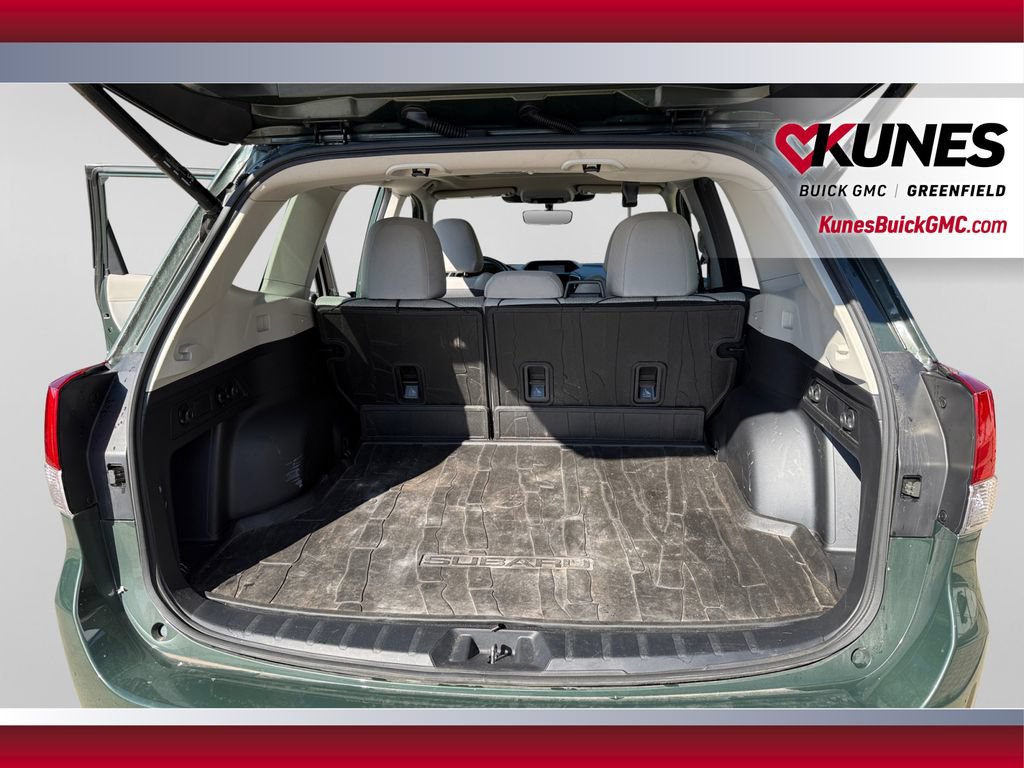 Used 2023 Subaru Forester Premium AWD/4WD image 40