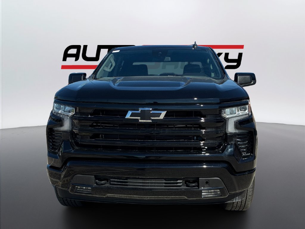 Used 2024 Chevrolet Silverado 1500 RST AWD/4WD image 2