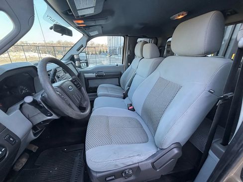 Used 2014 Ford F250 XLT w/ XLT Interior Package image 14