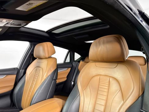 Used 2019 BMW X6 sDrive35i w/ M Sport Package image 28