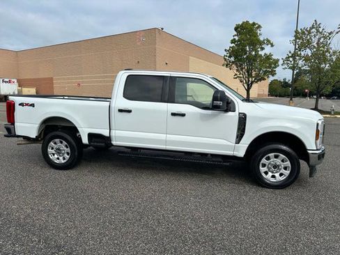 Used 2024 Ford F250 XLT image 33