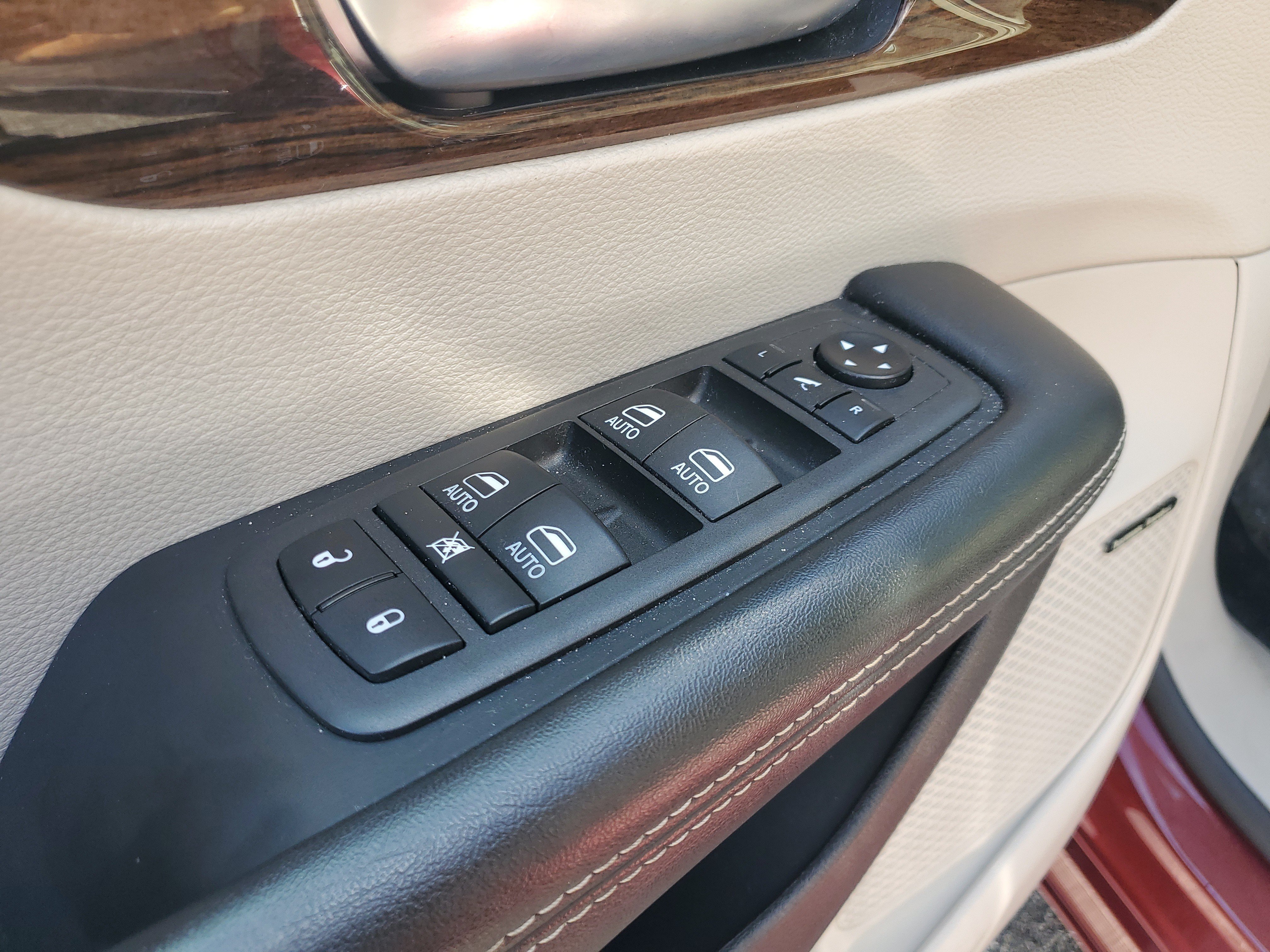 Used 2021 Chrysler Pacifica Limited w/ Premium & Safety Sphere Group AWD/4WD image 24