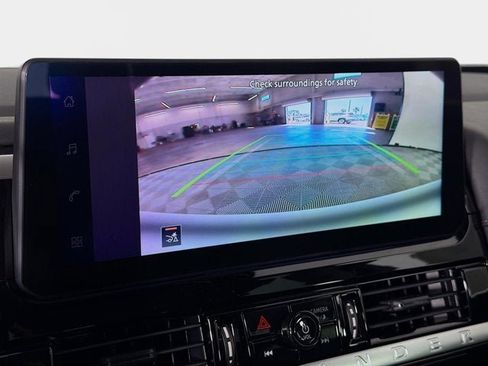 New 2026 Nissan Pathfinder SV image 15