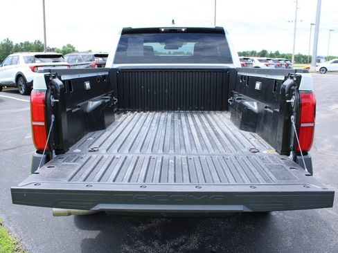Used 2025 Toyota Tacoma SR RWD image 9