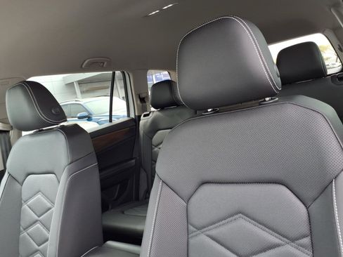 New 2026 Volkswagen Atlas SE image 12