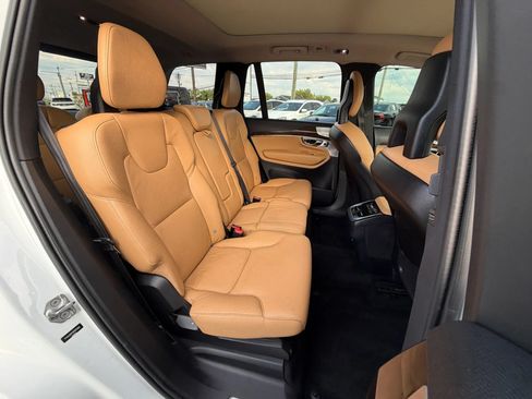 Used 2016 Volvo XC90 T6 Momentum w/ Momentum Plus Package AWD/4WD image 15