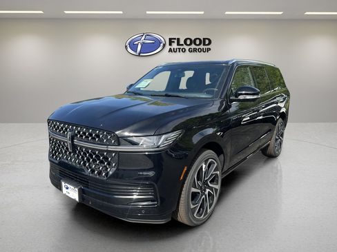 New 2026 Lincoln Navigator Black Label AWD/4WD image 3