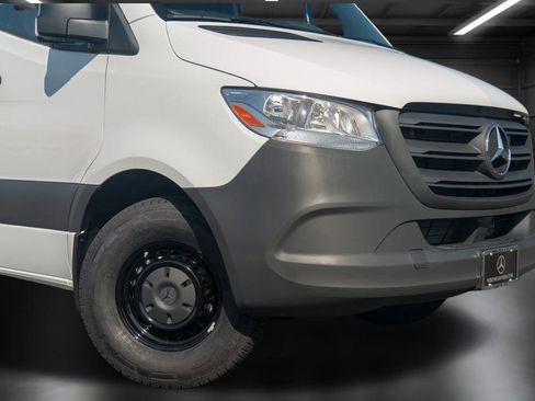 Used 2024 Mercedes-Benz Sprinter 144 Cargo image 14